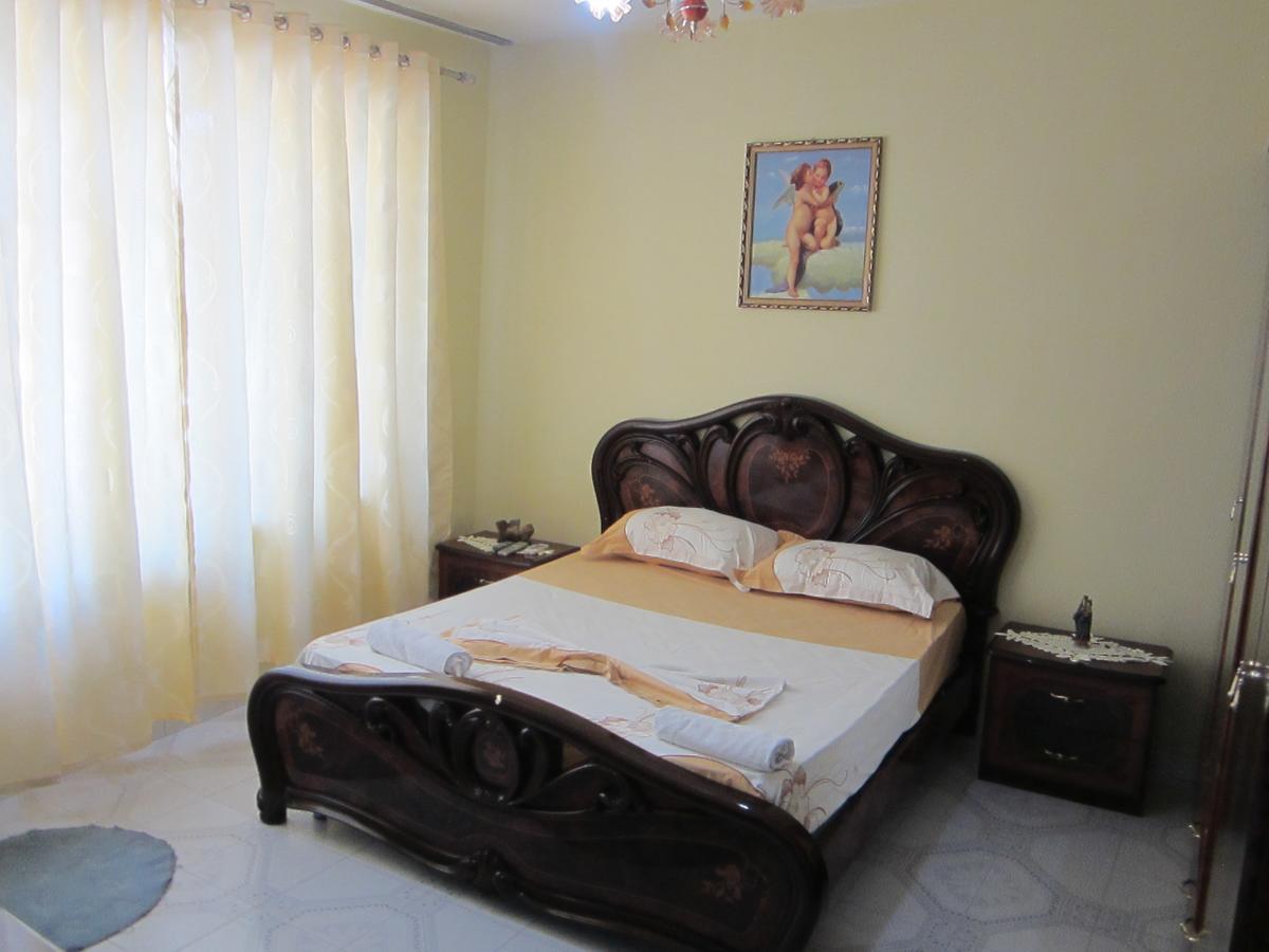 Guest House Adi Doga Berat Extérieur photo
