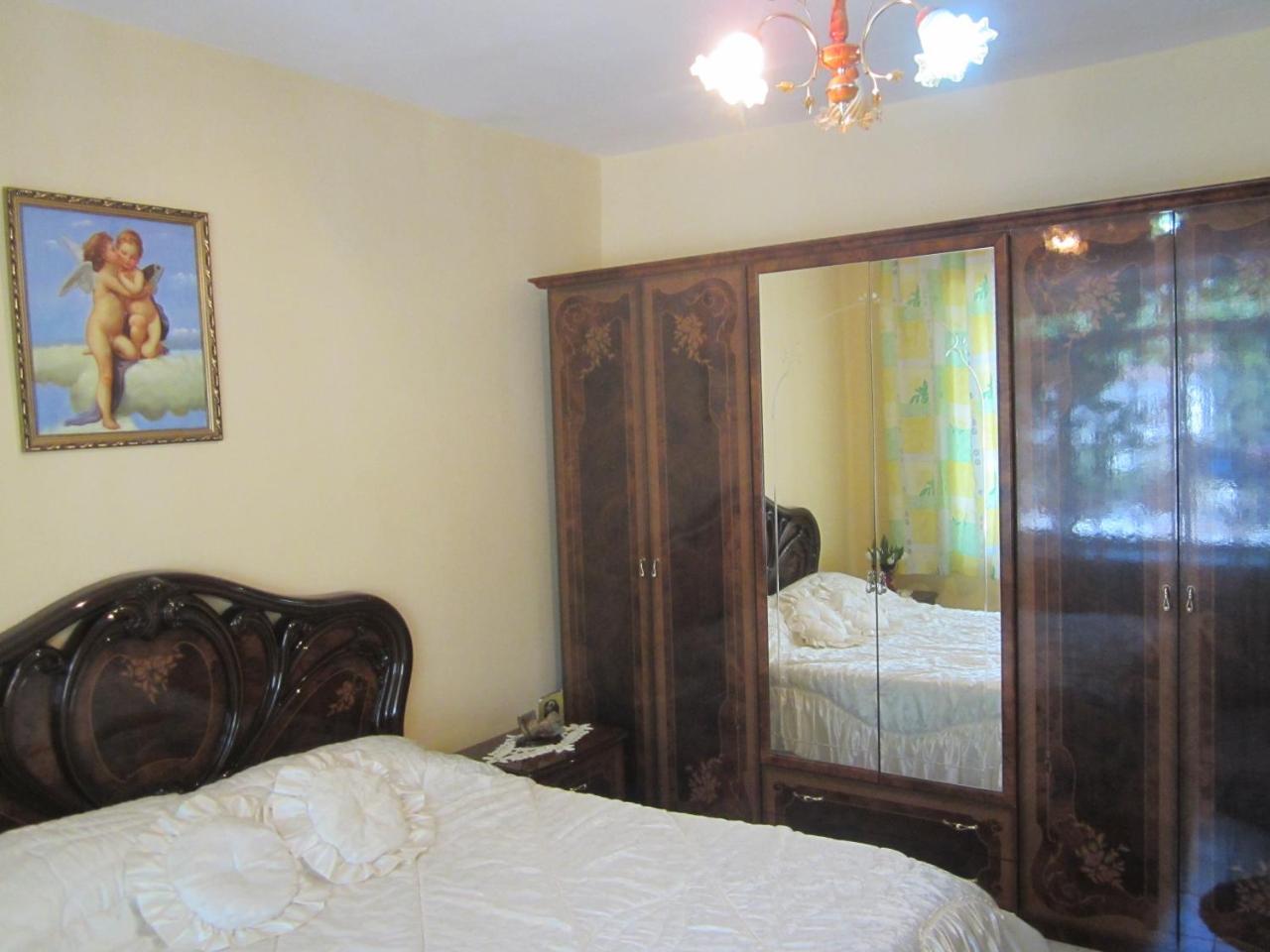 Guest House Adi Doga Berat Extérieur photo